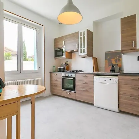 Le Montrachet Willa *